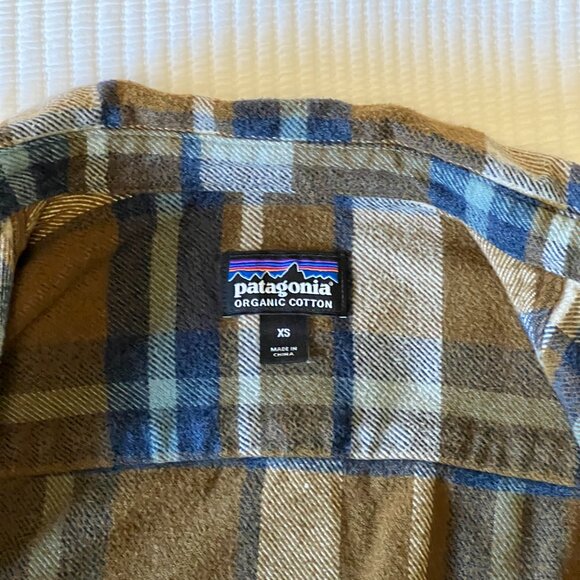 Patagonia Men's Fjord Flannel Shirt - Picture 5 of 10